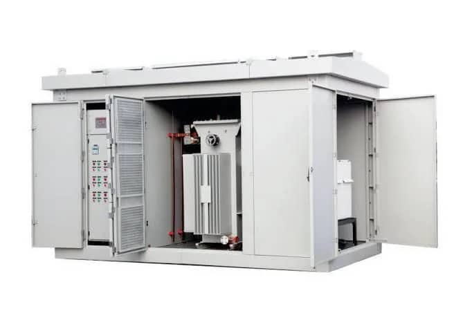 Metal-sheet compact MV/LV substation